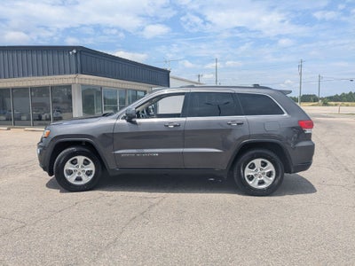 2017 Jeep Grand Cherokee Laredo 4x2