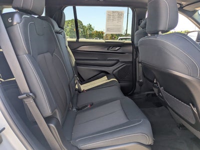 2025 Jeep Grand Cherokee L Laredo X 4x4