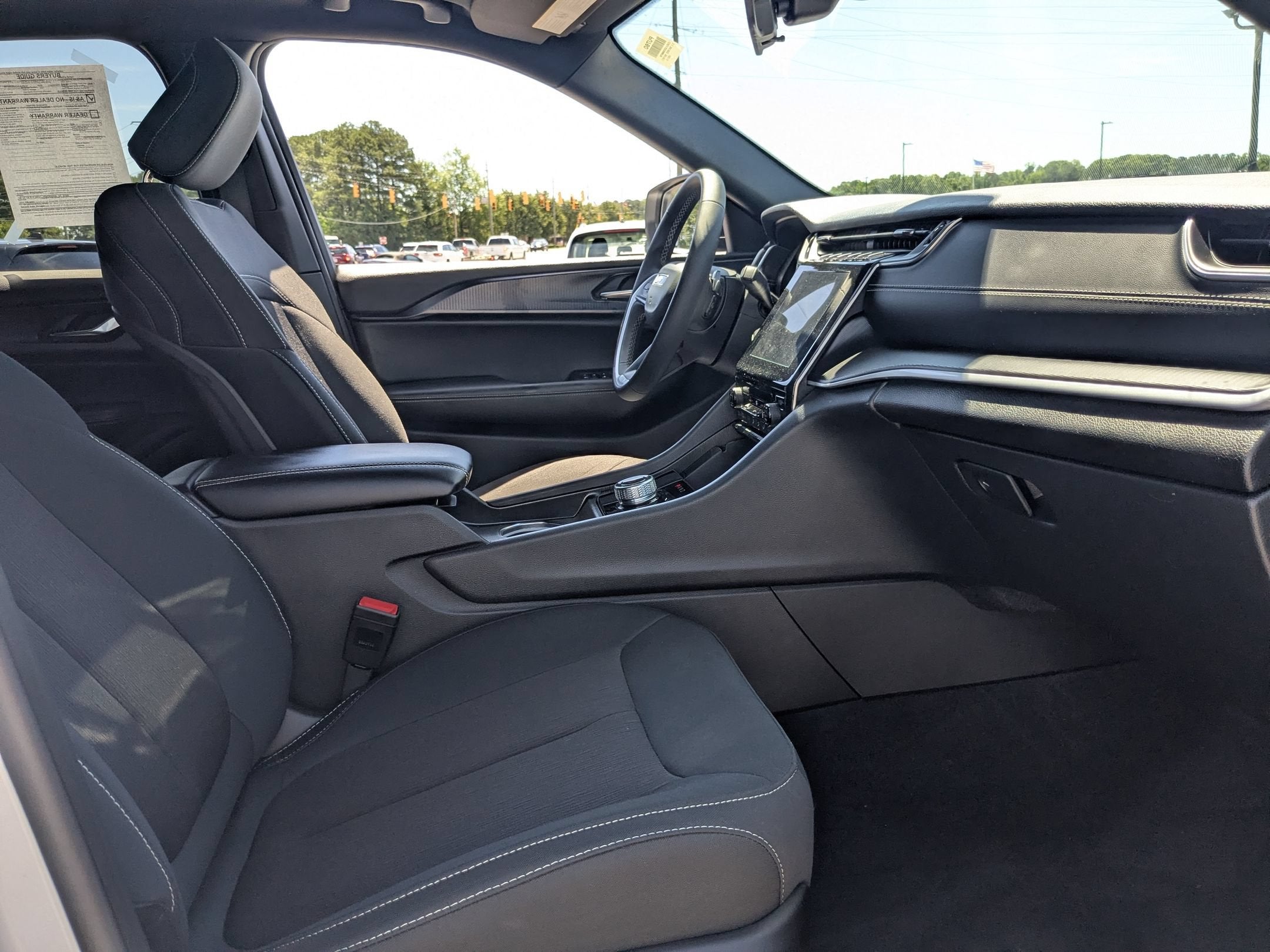 2025 Jeep Grand Cherokee L Laredo X 4x4