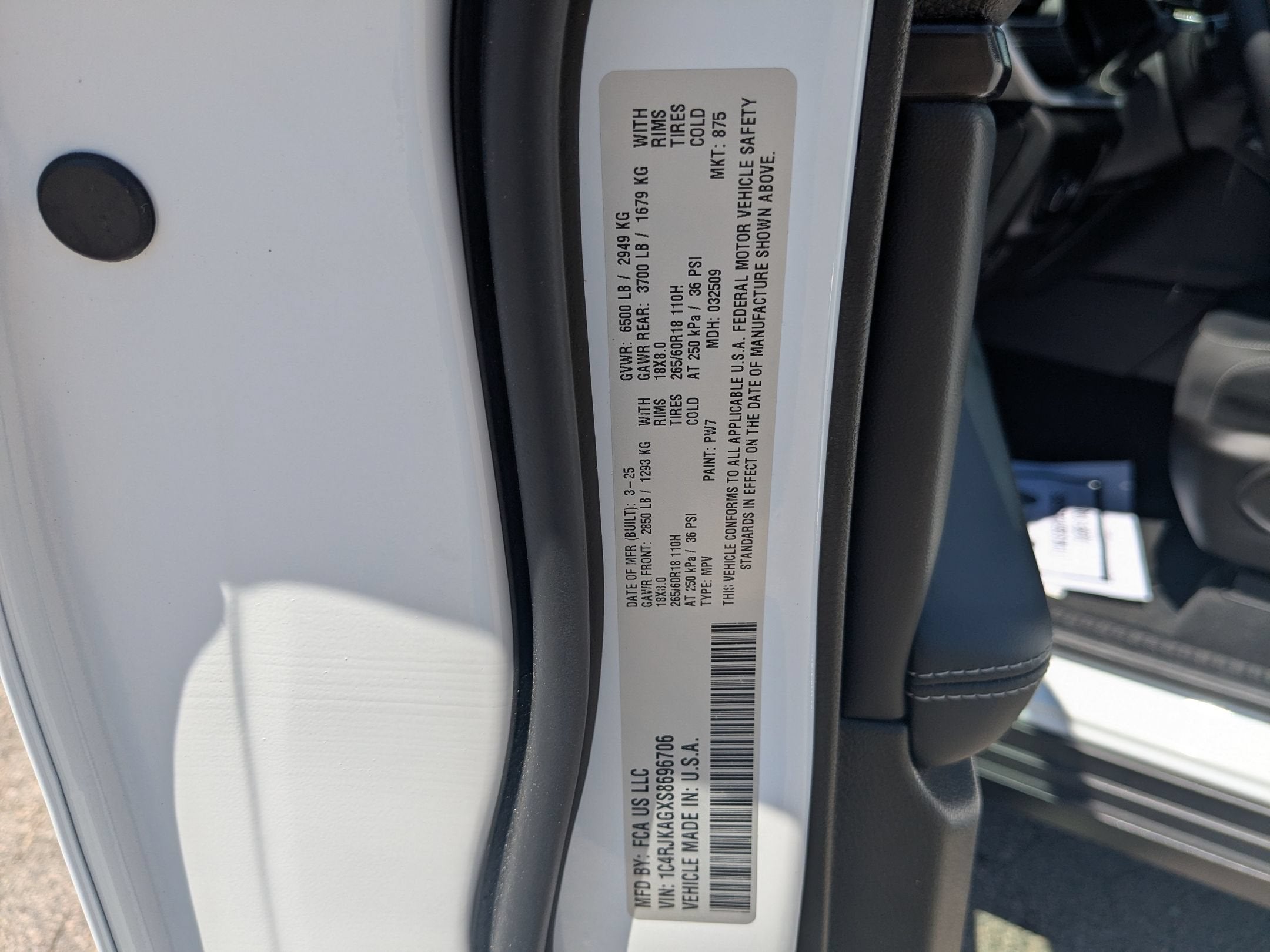 2025 Jeep Grand Cherokee L Laredo X 4x4