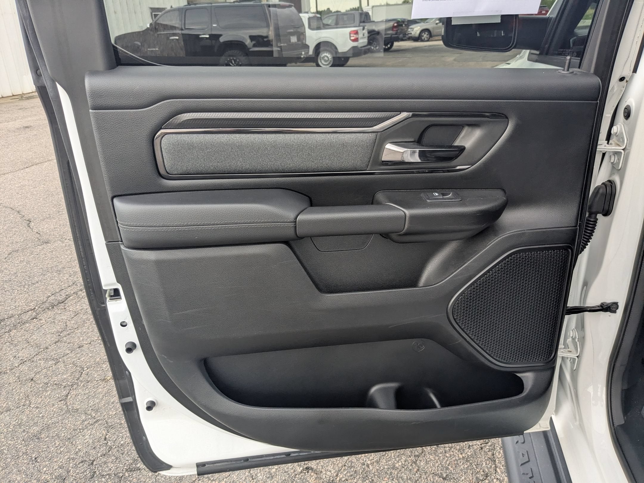 2023 RAM 1500 Big Horn Crew Cab 4x4 5'7' Box