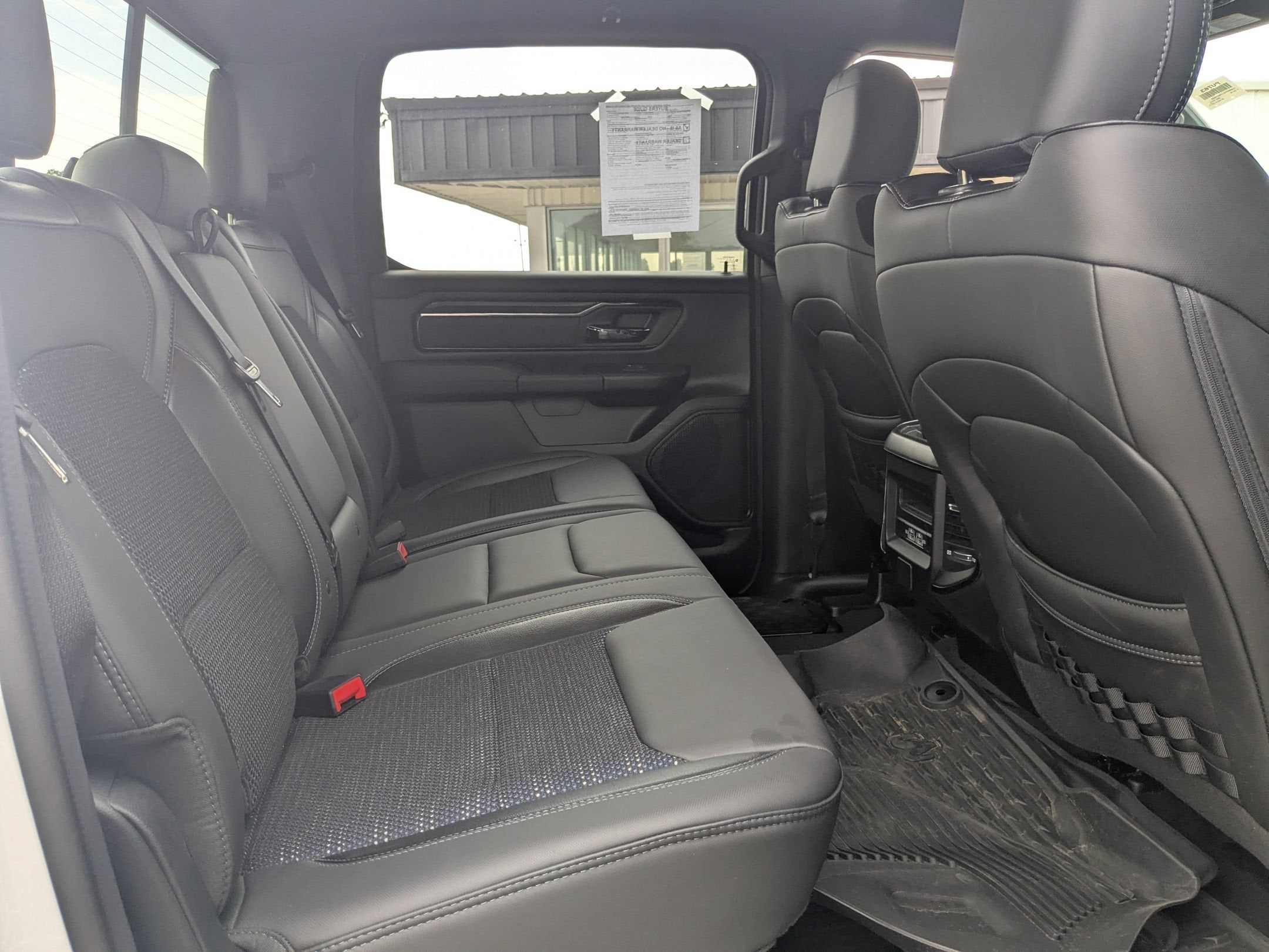 2023 RAM 1500 Big Horn Crew Cab 4x4 5'7' Box