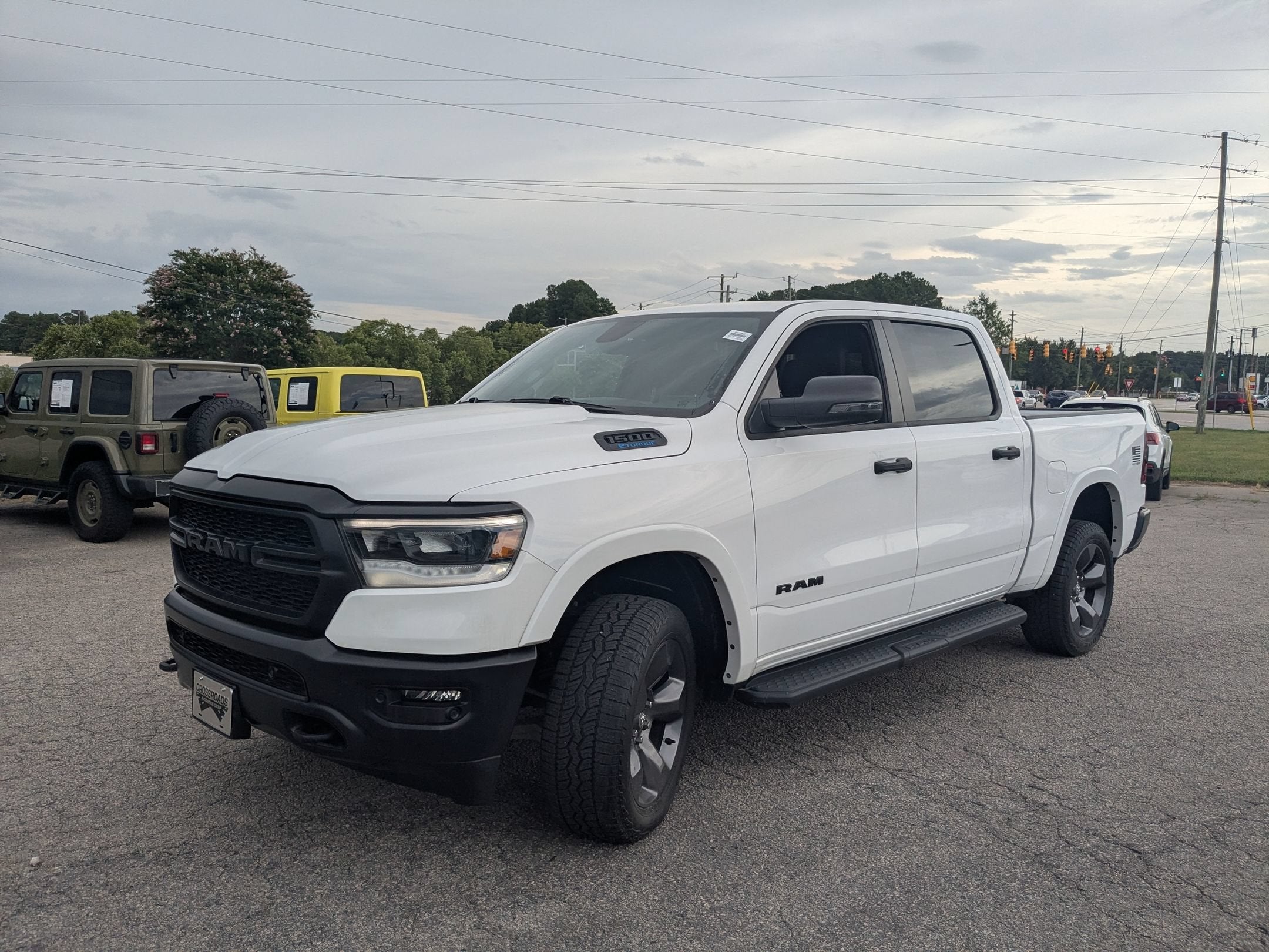 2023 RAM 1500 Big Horn Crew Cab 4x4 5'7' Box
