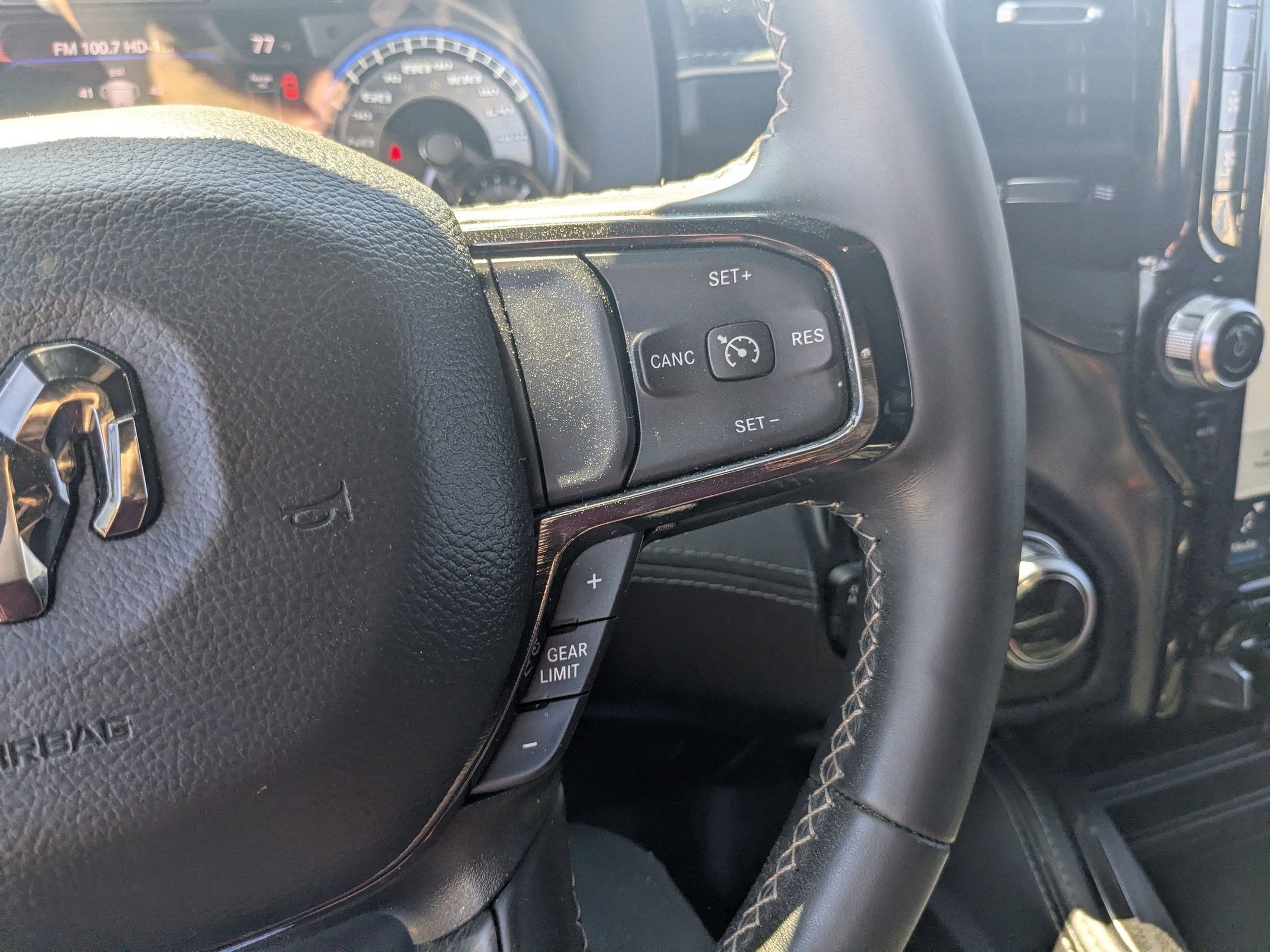 2022 RAM 1500 Limited Crew Cab 4x4 5'7' Box