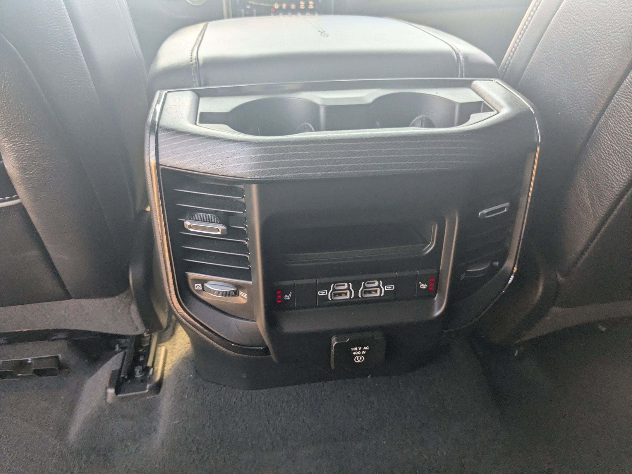 2022 RAM 1500 Limited Crew Cab 4x4 5'7' Box