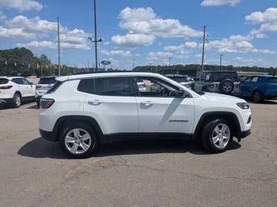 2022 Jeep Compass Latitude FWD