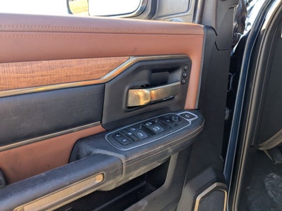 2022 RAM 3500 Limited Longhorn Crew Cab 4x4 8' Box