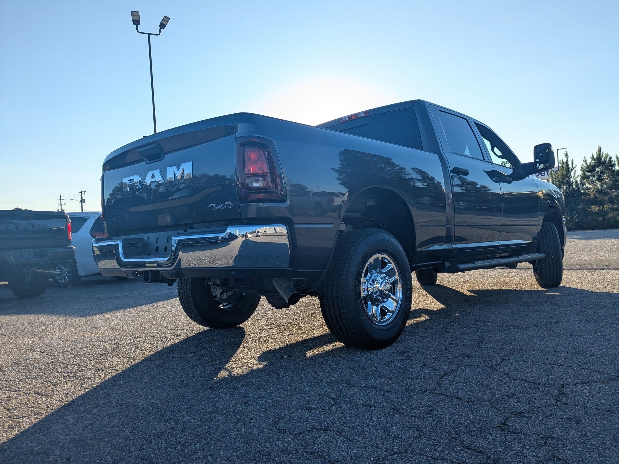 2026 RAM 2500 Tradesman Crew Cab 4x4 6'4' Box