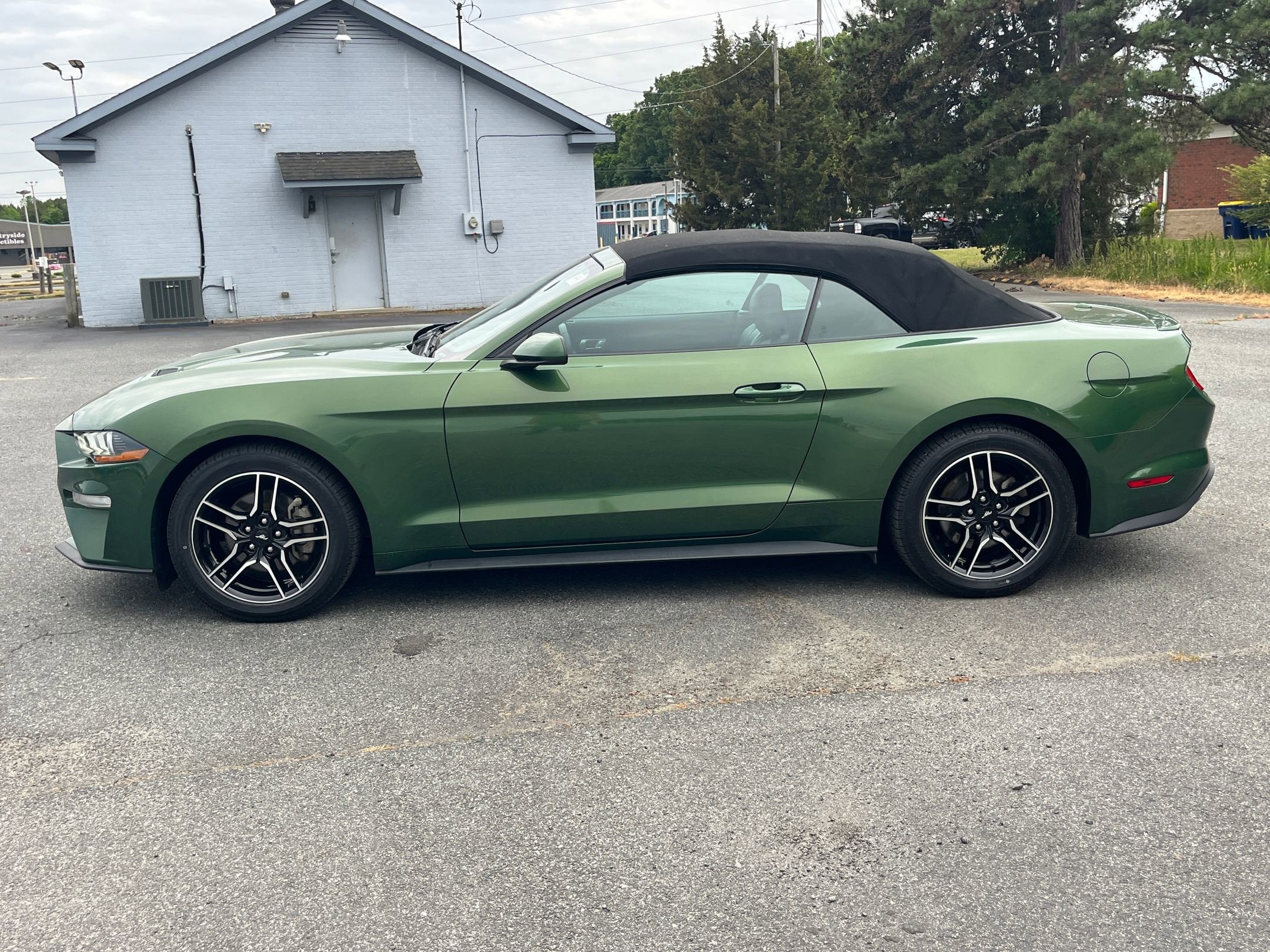 2023 Ford Mustang EcoBoost Premium