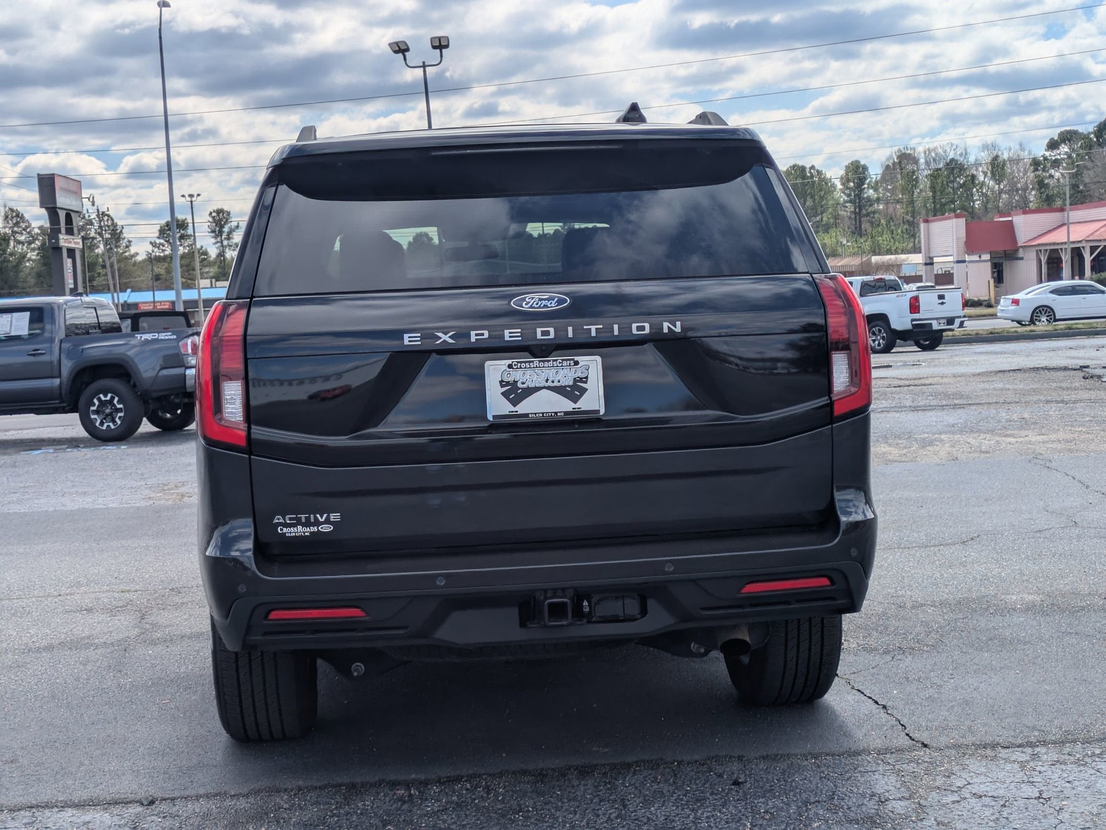 2025 Ford Expedition Active