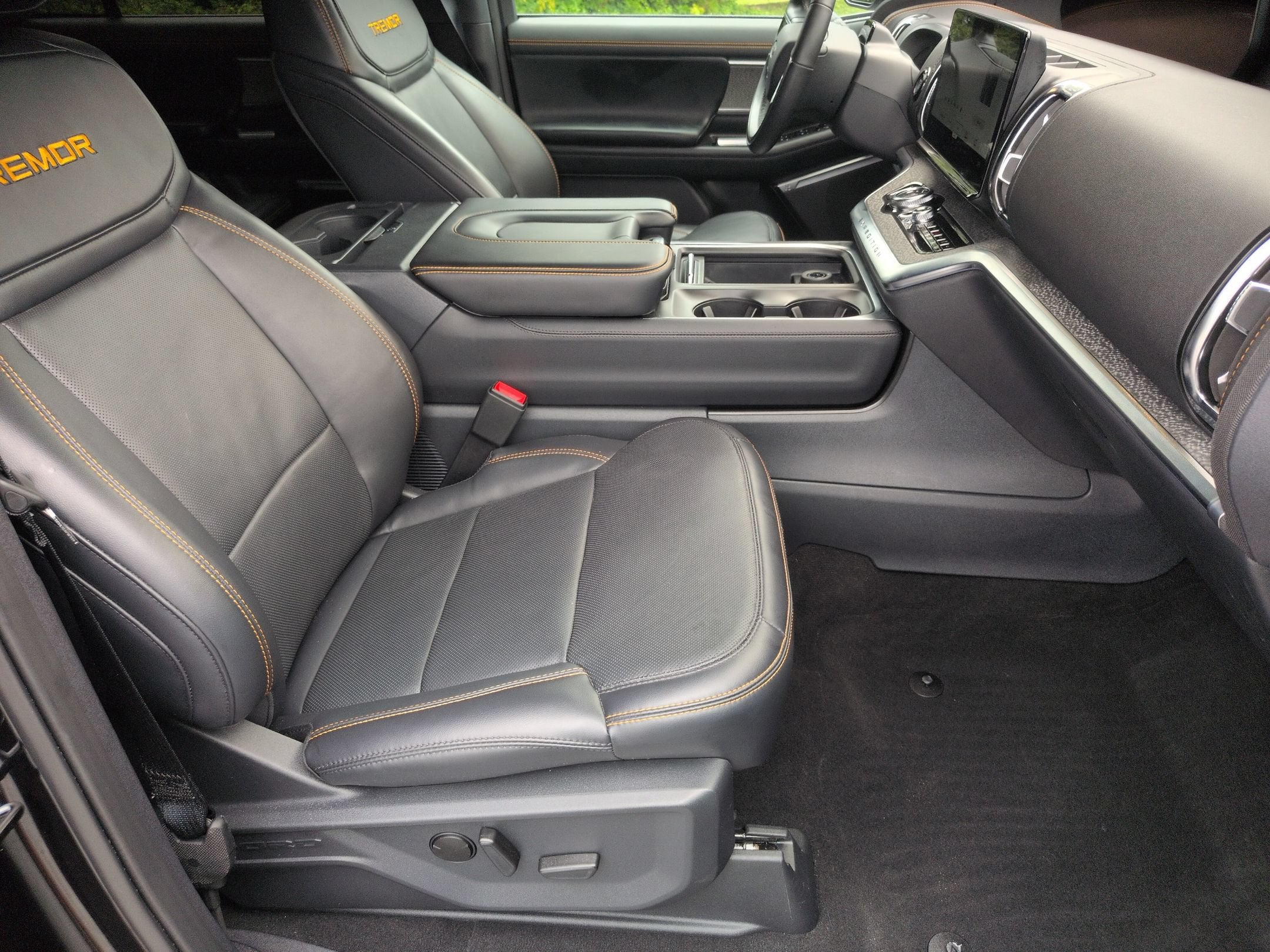 2025 Ford Expedition Tremor