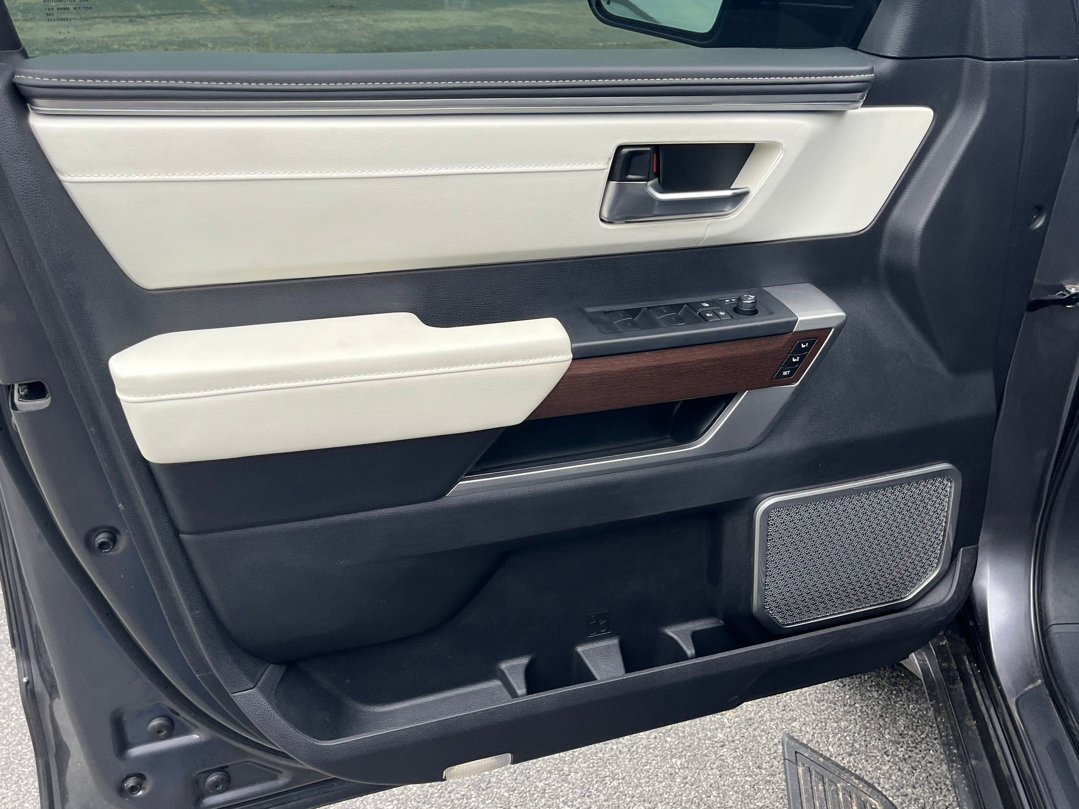 2023 Toyota Tundra 4WD Capstone Hybrid
