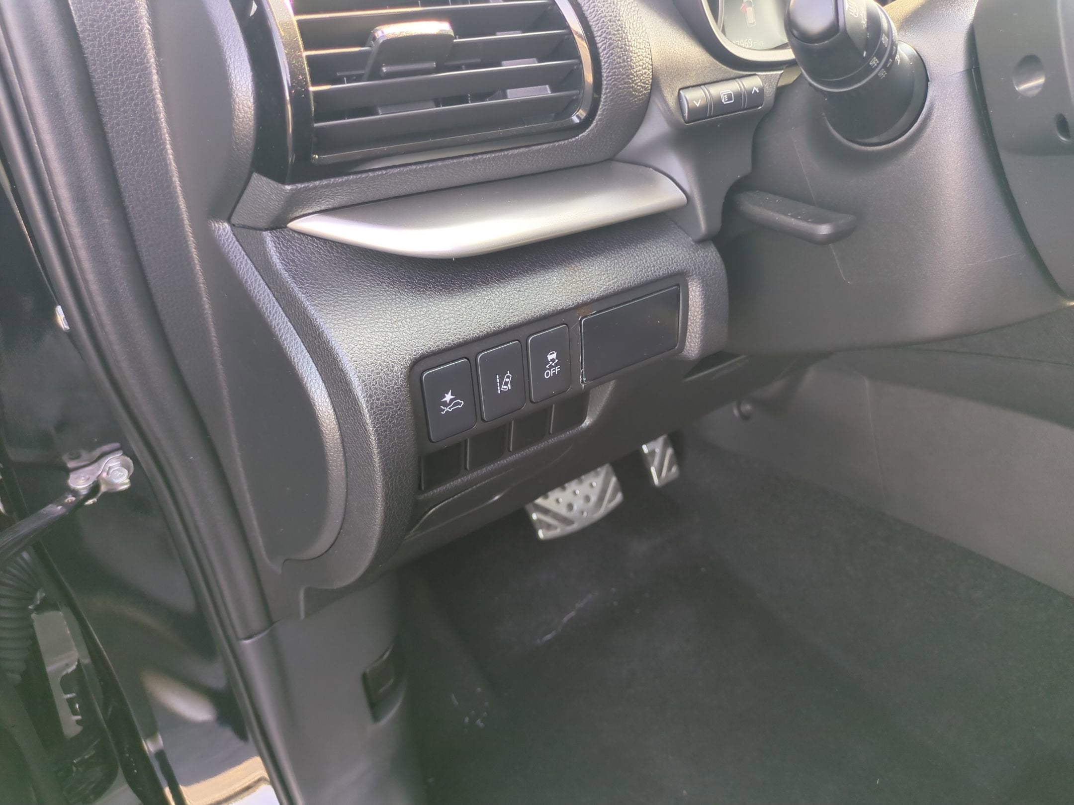 2024 Mitsubishi Eclipse Cross Base