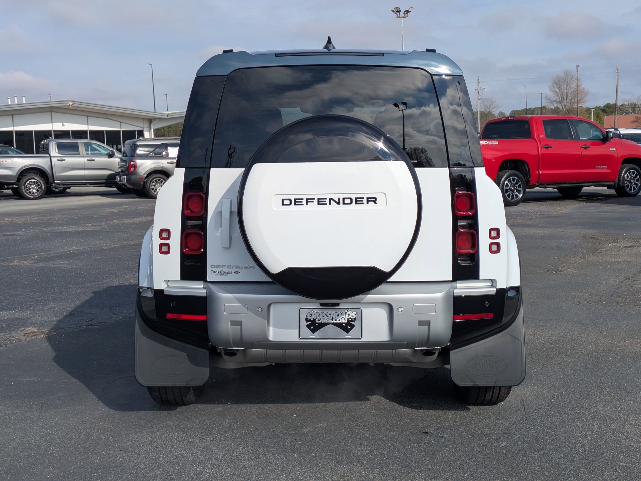 2025 Land Rover Defender S