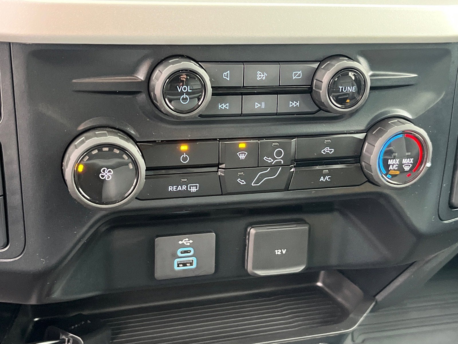 2024 Ford Super Duty F-550 DRW XL DRW