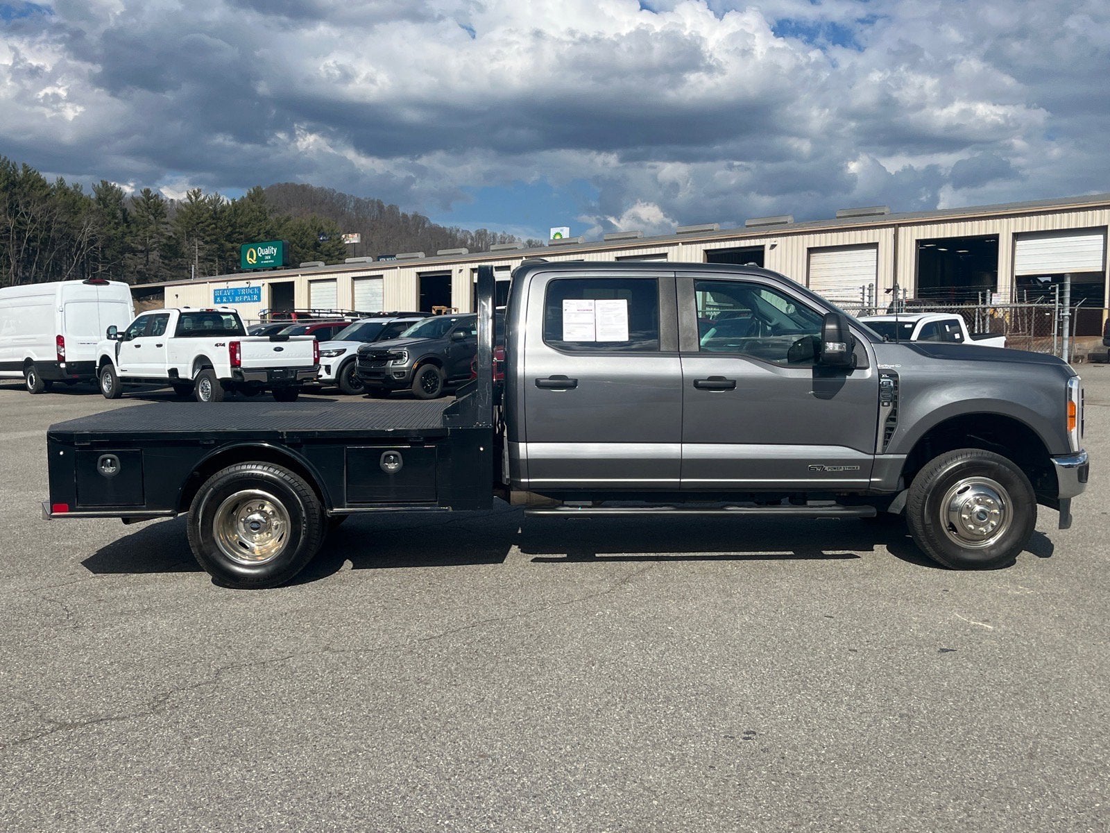 2023 Ford Super Duty F-350 DRW XL