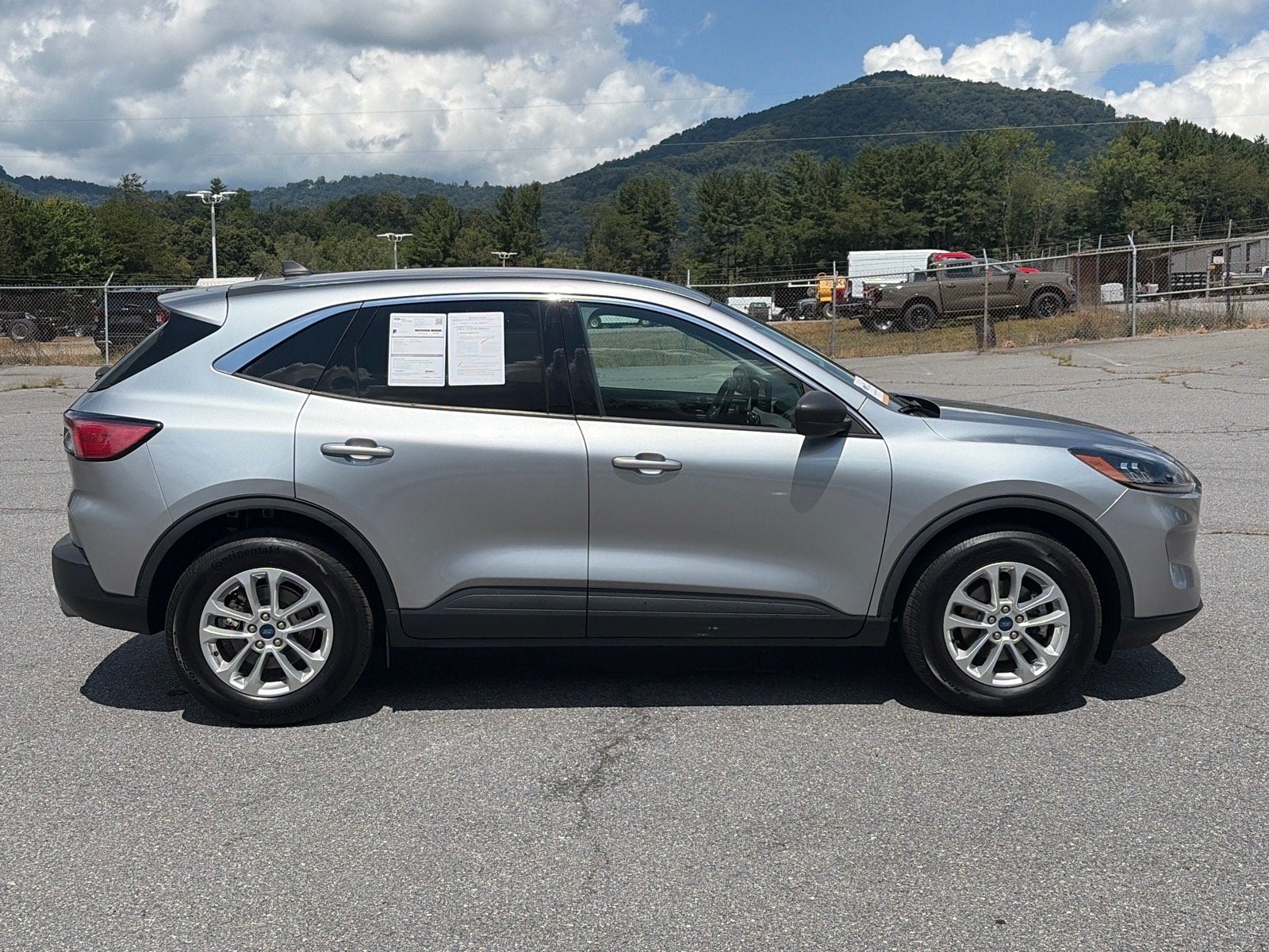 2022 Ford Escape SE