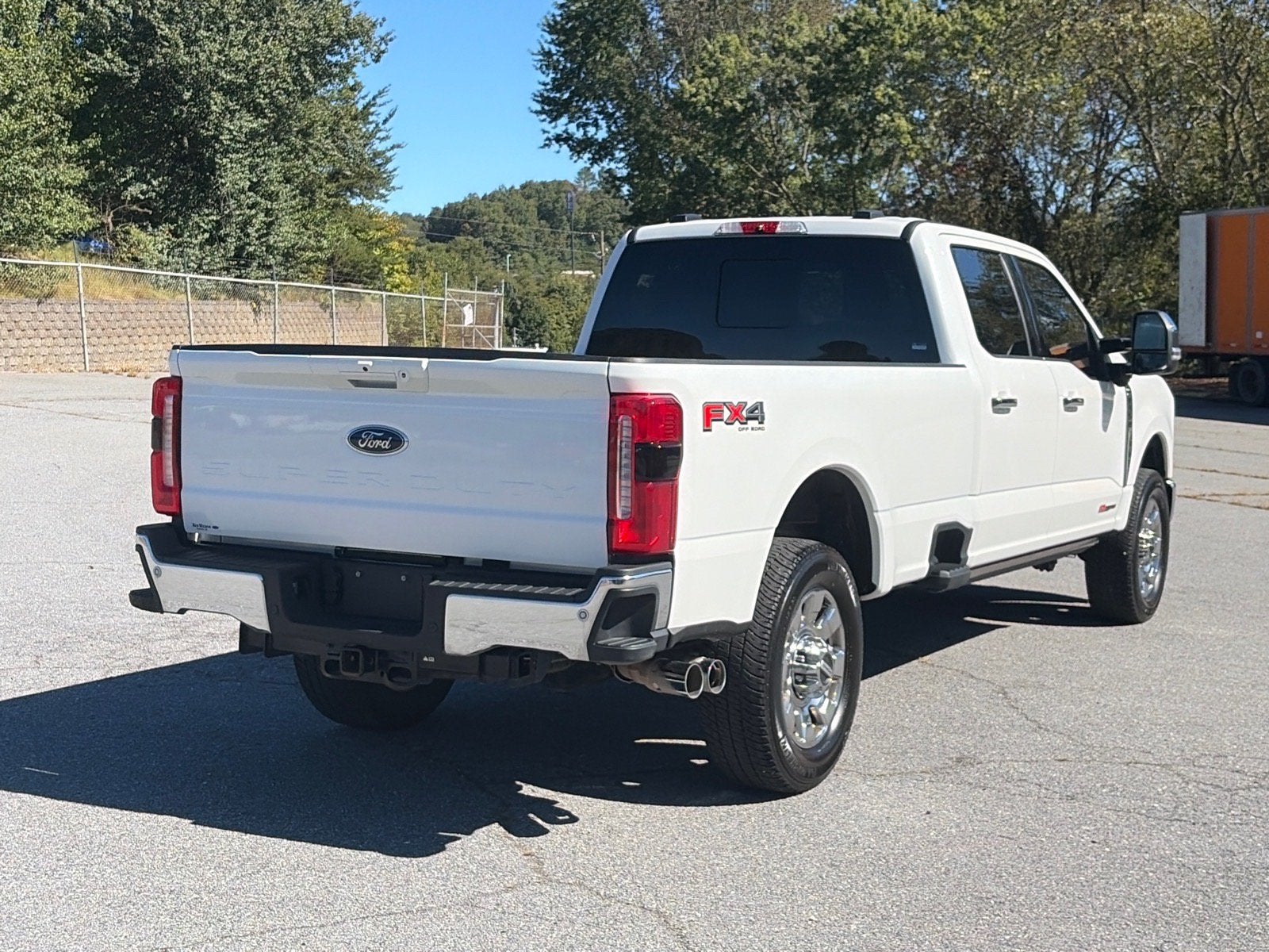 2026 Ford Super Duty F-350 SRW LARIAT