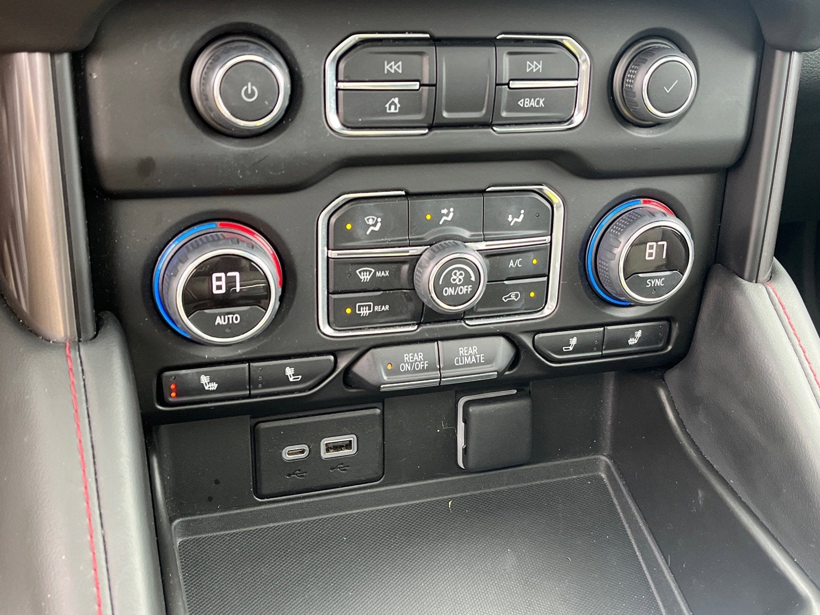 2023 Chevrolet Tahoe RST