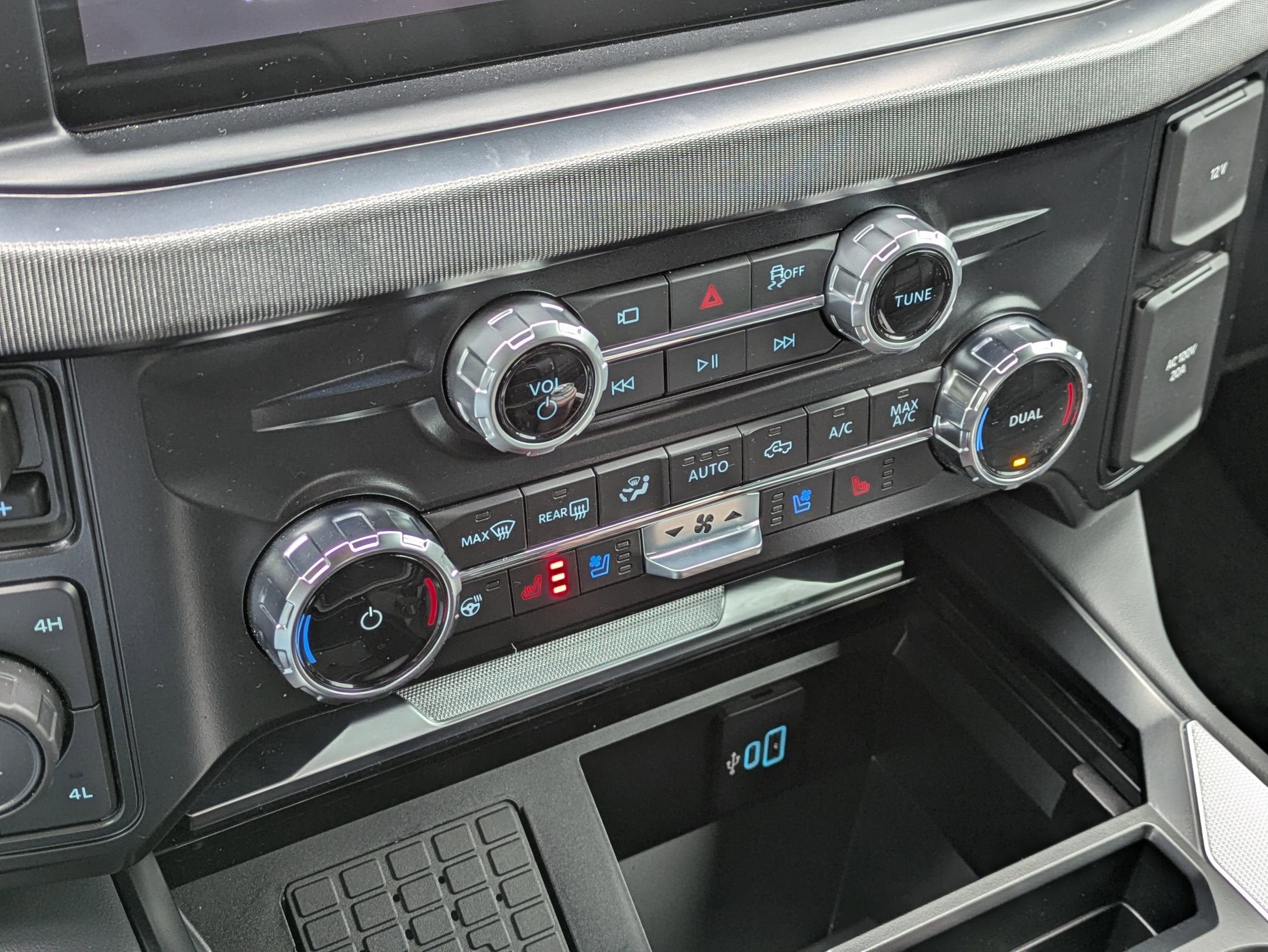 2025 Ford Super Duty F-250 SRW Platinum