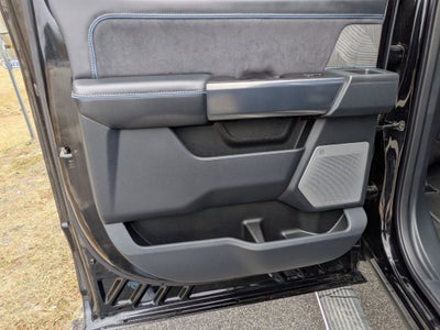 2025 Ford Super Duty F-250 SRW Platinum