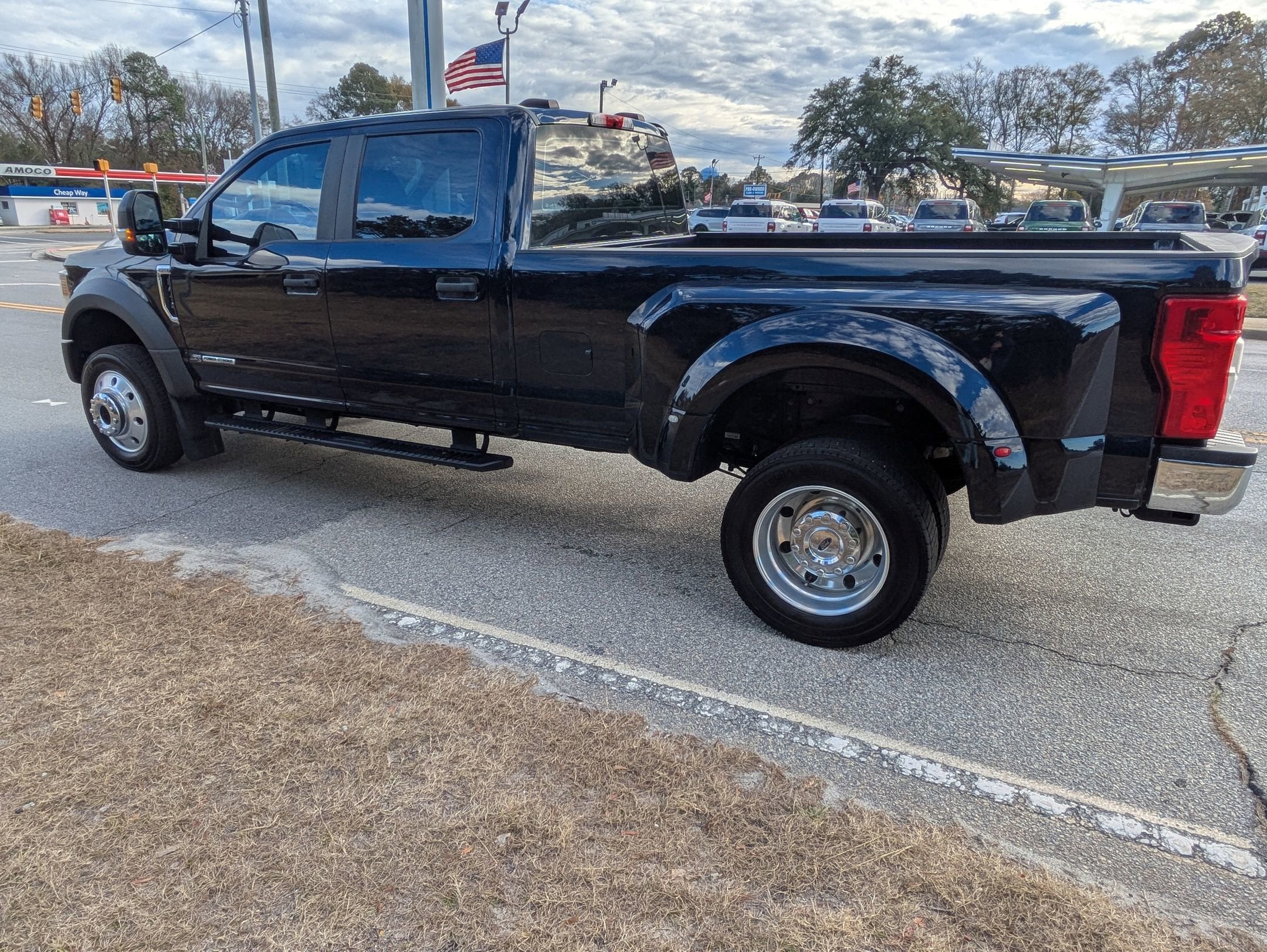 2022 Ford Super Duty F-450 DRW XL