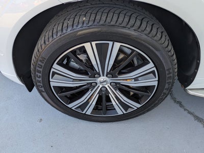 2022 Volvo XC60 Inscription