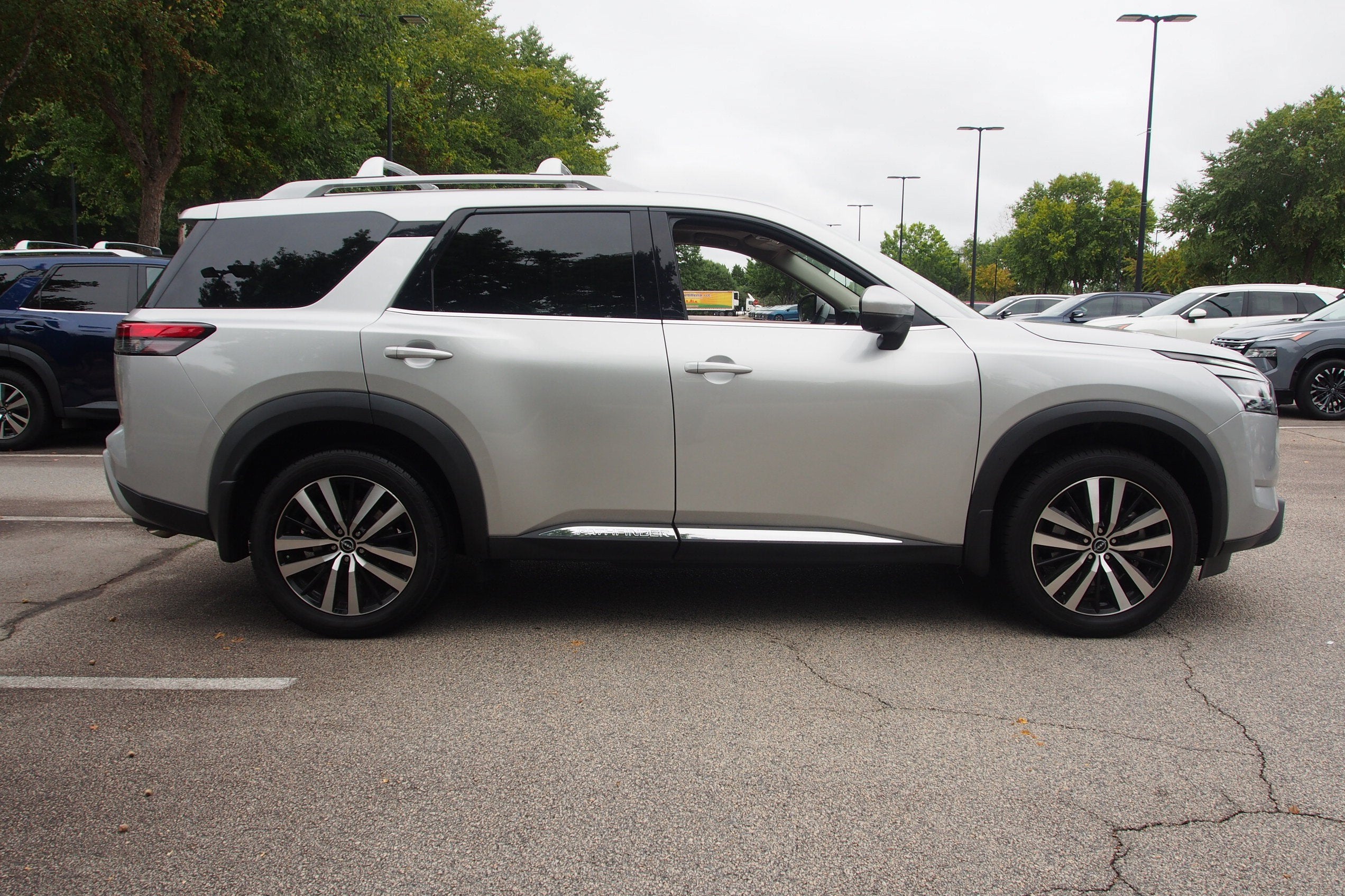 2024 Nissan Pathfinder Platinum