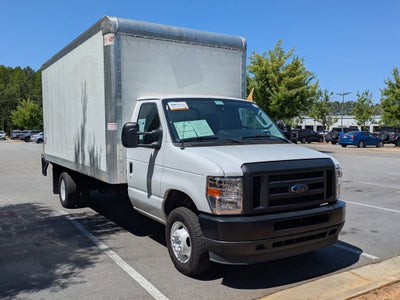 2024 Ford E-Series Cutaway Base