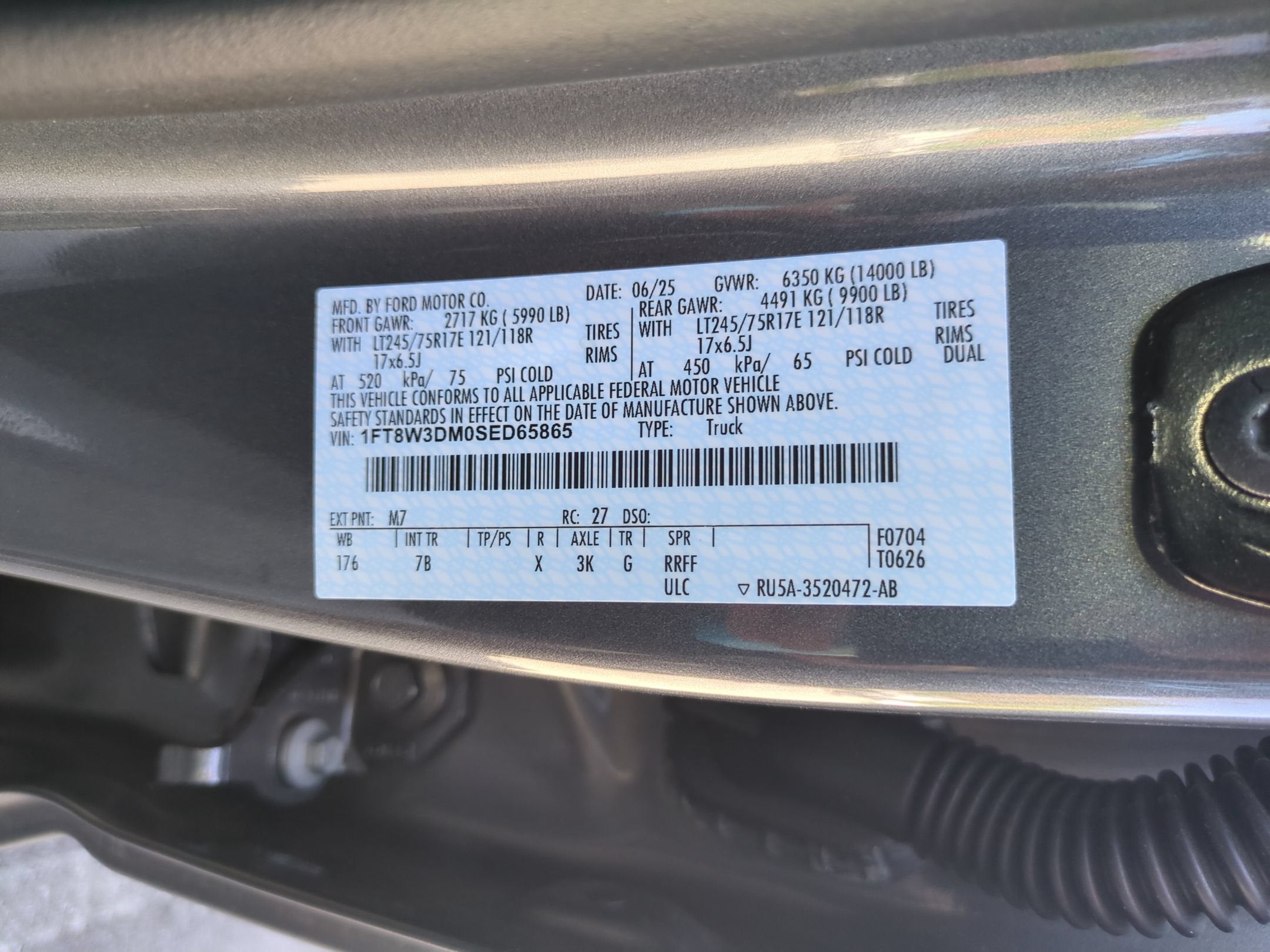 2025 Ford Super Duty F-350 DRW Platinum