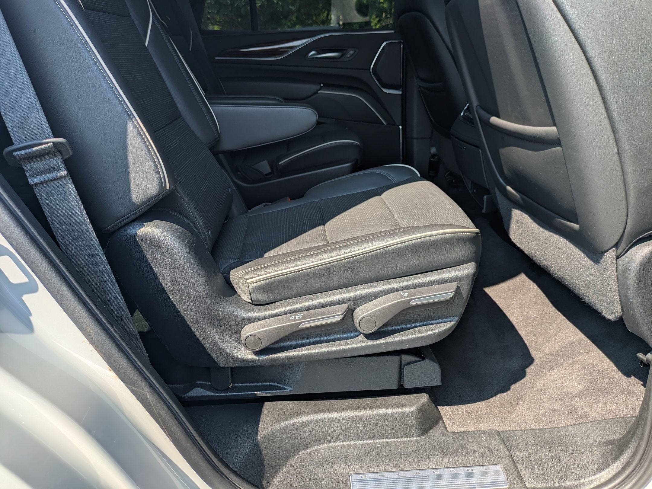 2023 Cadillac Escalade 4WD Premium Luxury