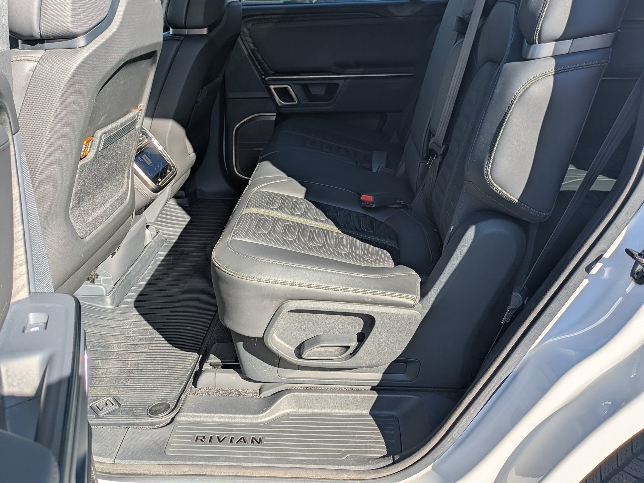 2023 Rivian R1S Launch Edition