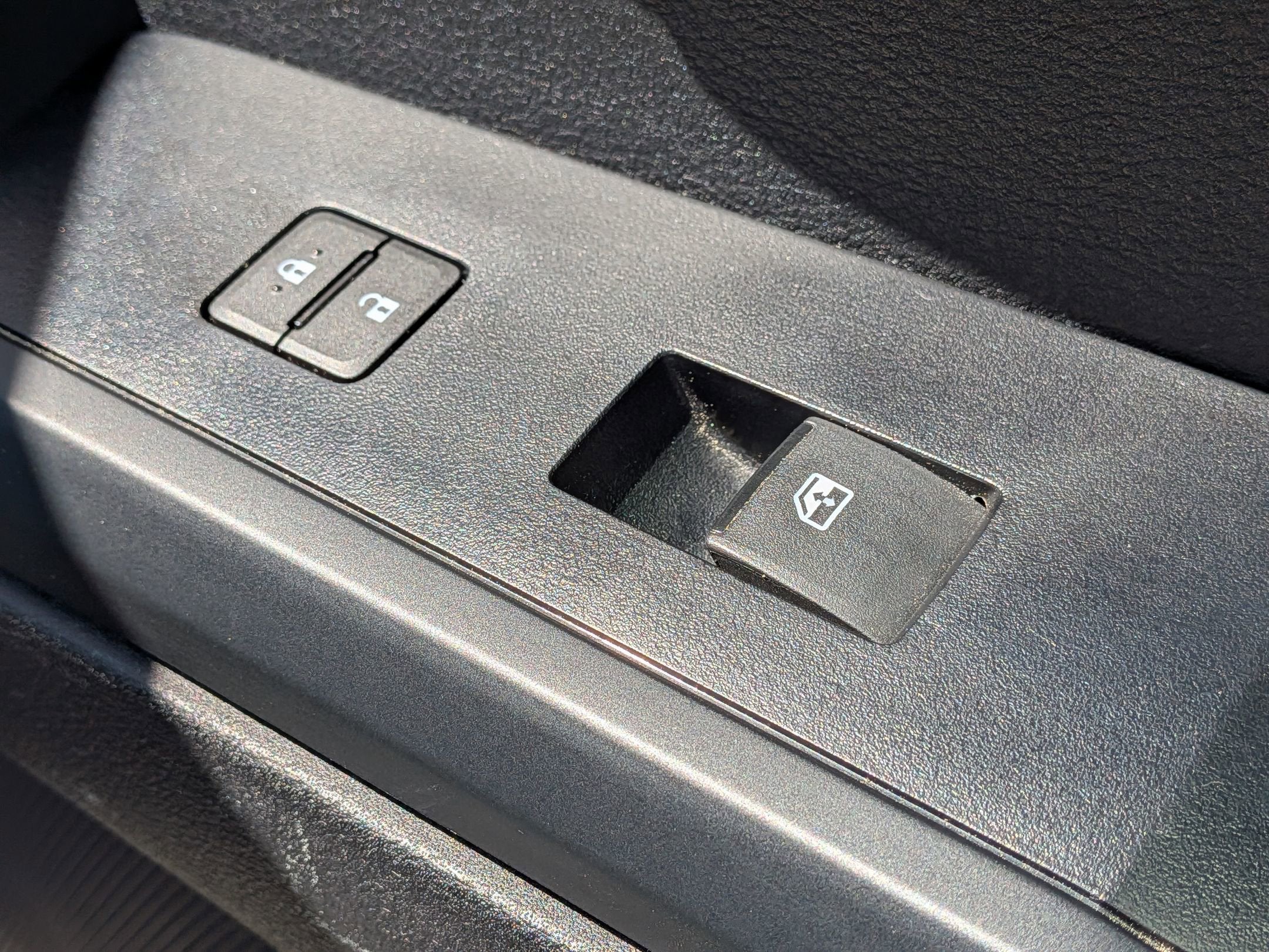 2022 Toyota Tacoma 4WD SR