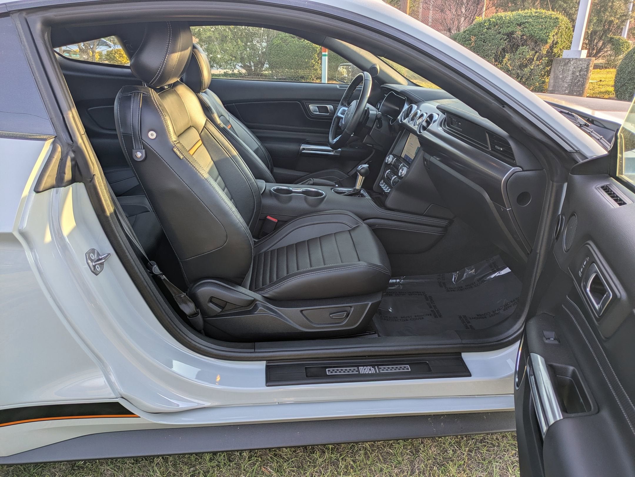 2022 Ford Mustang Mach 1