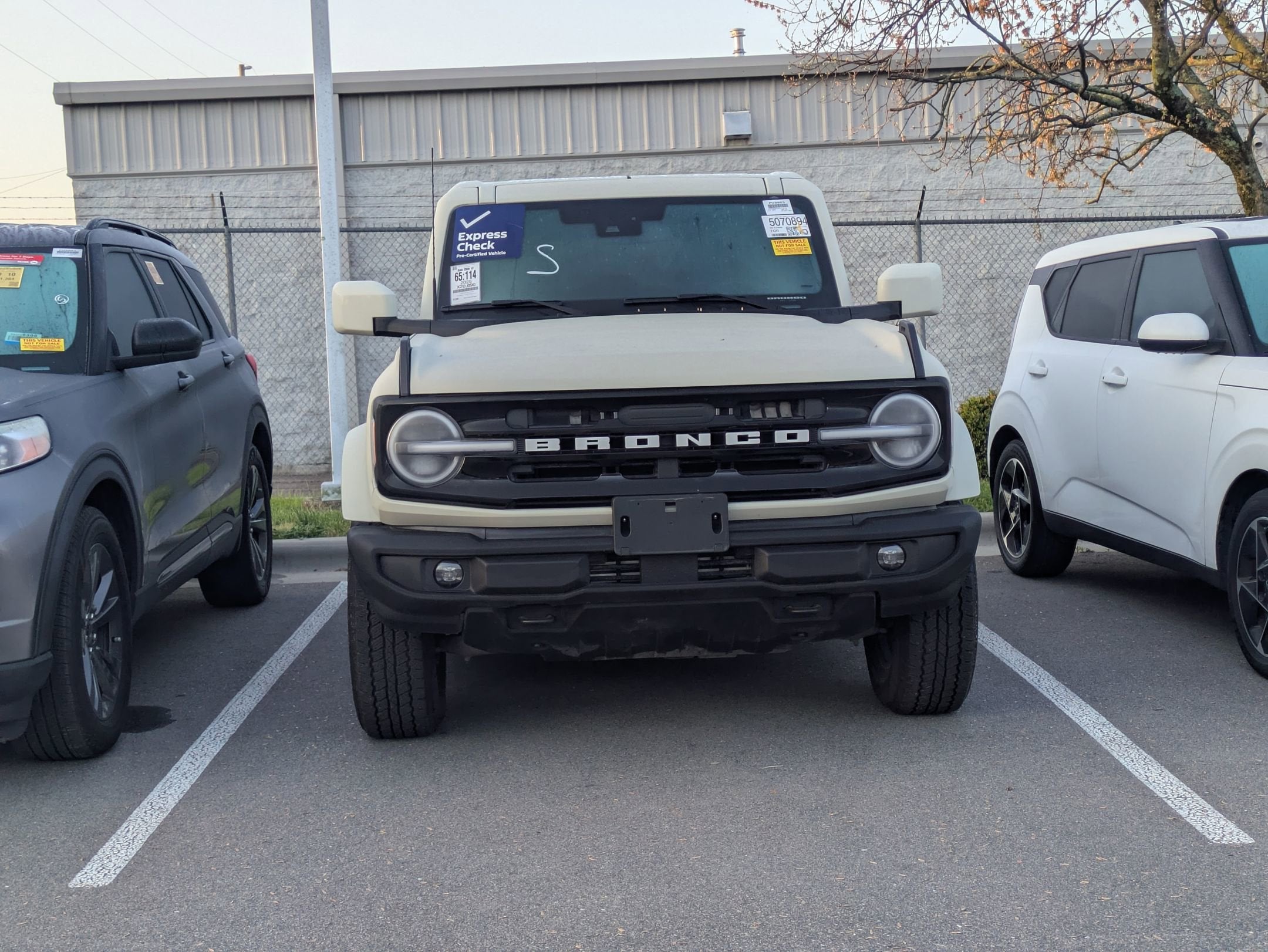 2025 Ford Bronco Outer Banks