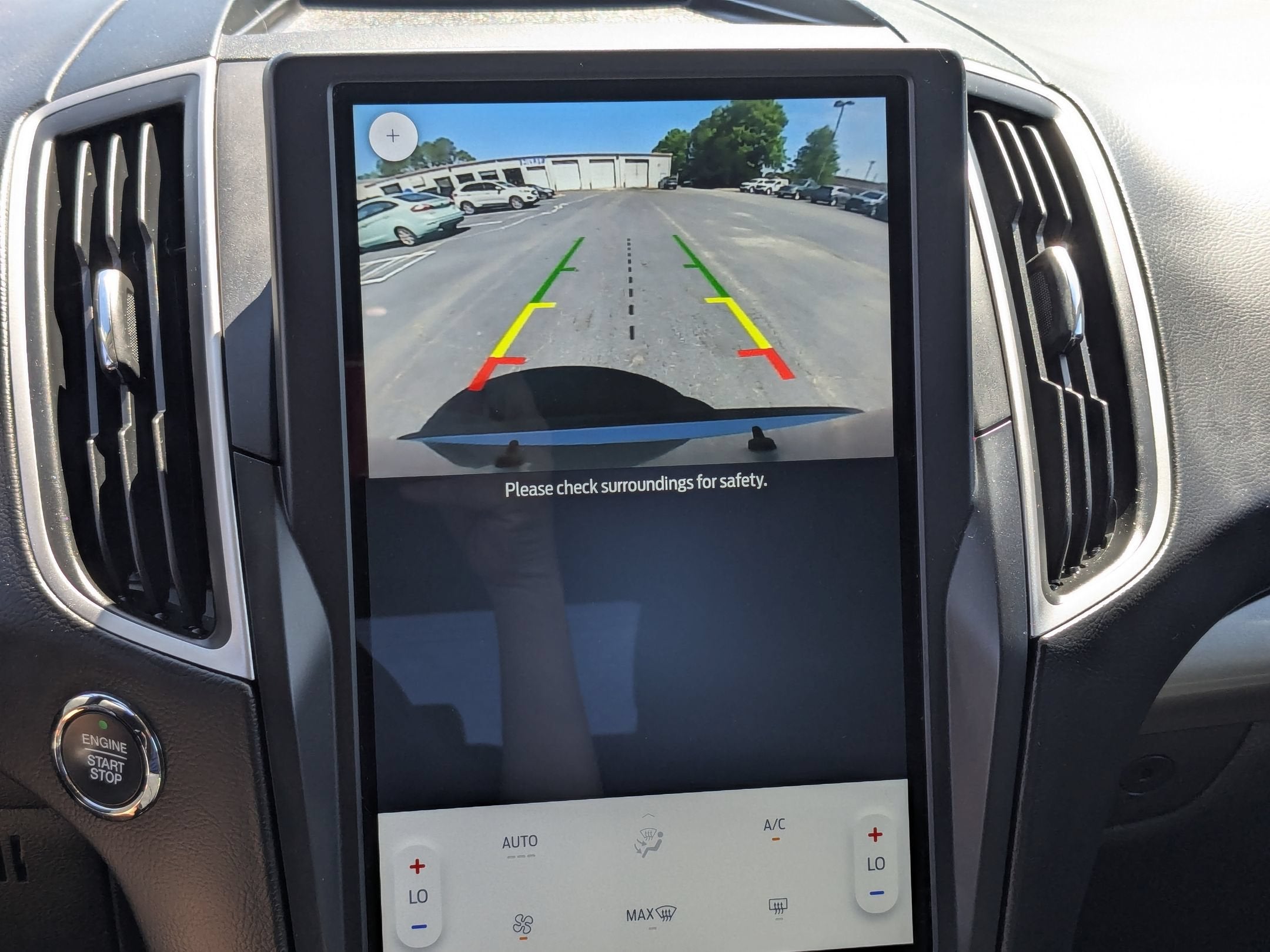 2022 Ford Edge SE