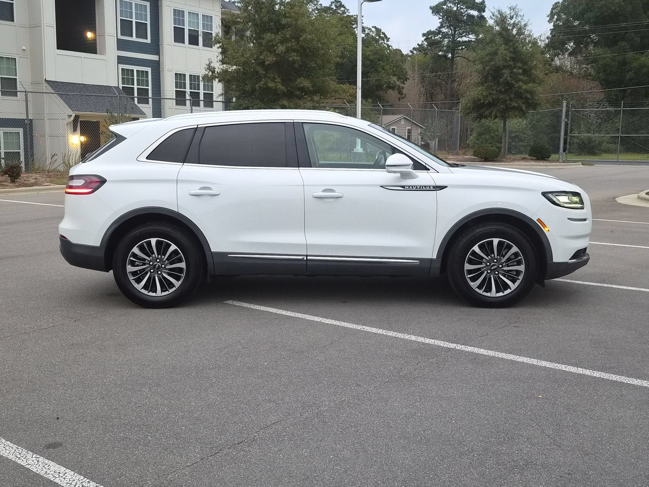 2021 Lincoln Nautilus Standard