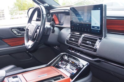 2024 Lincoln Navigator Premiere