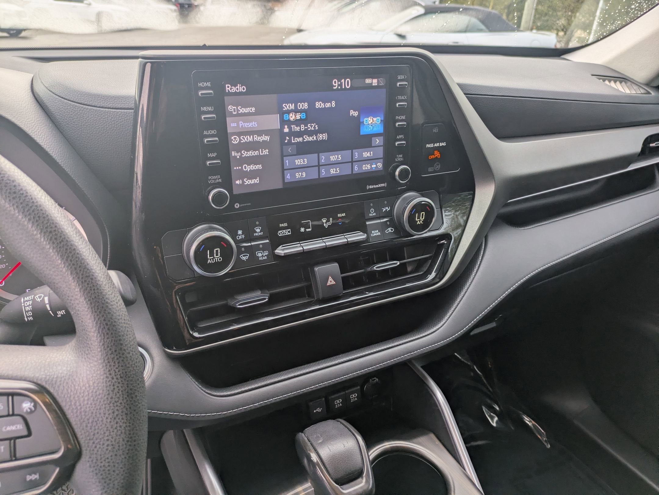 2021 Toyota Highlander L