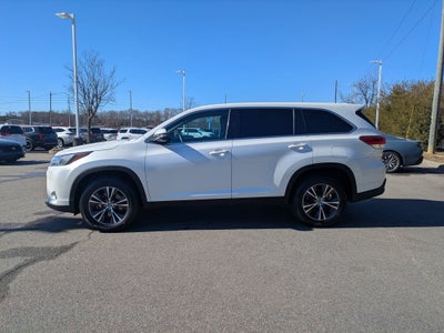 2019 Toyota Highlander LE