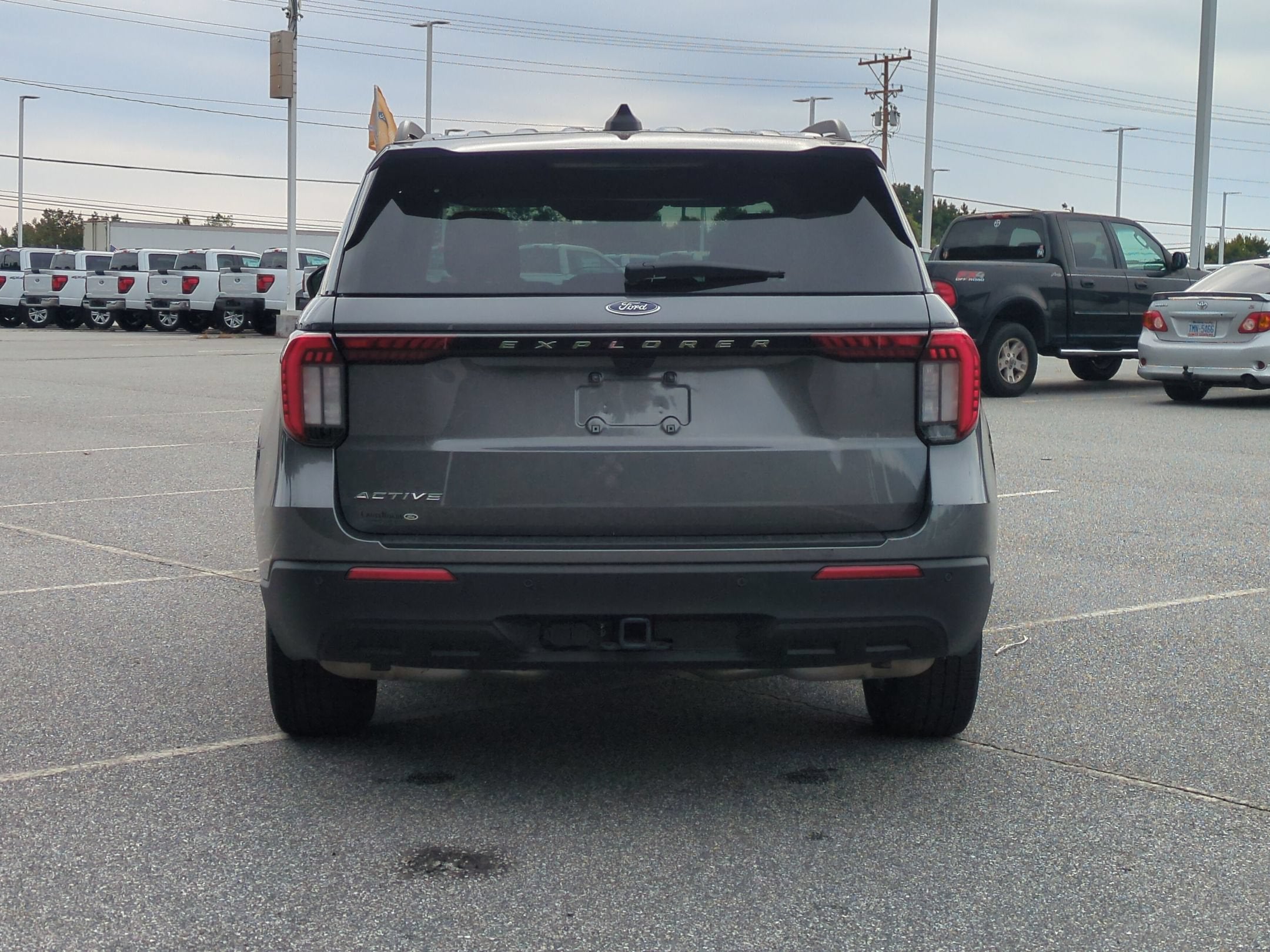 2025 Ford Explorer Active