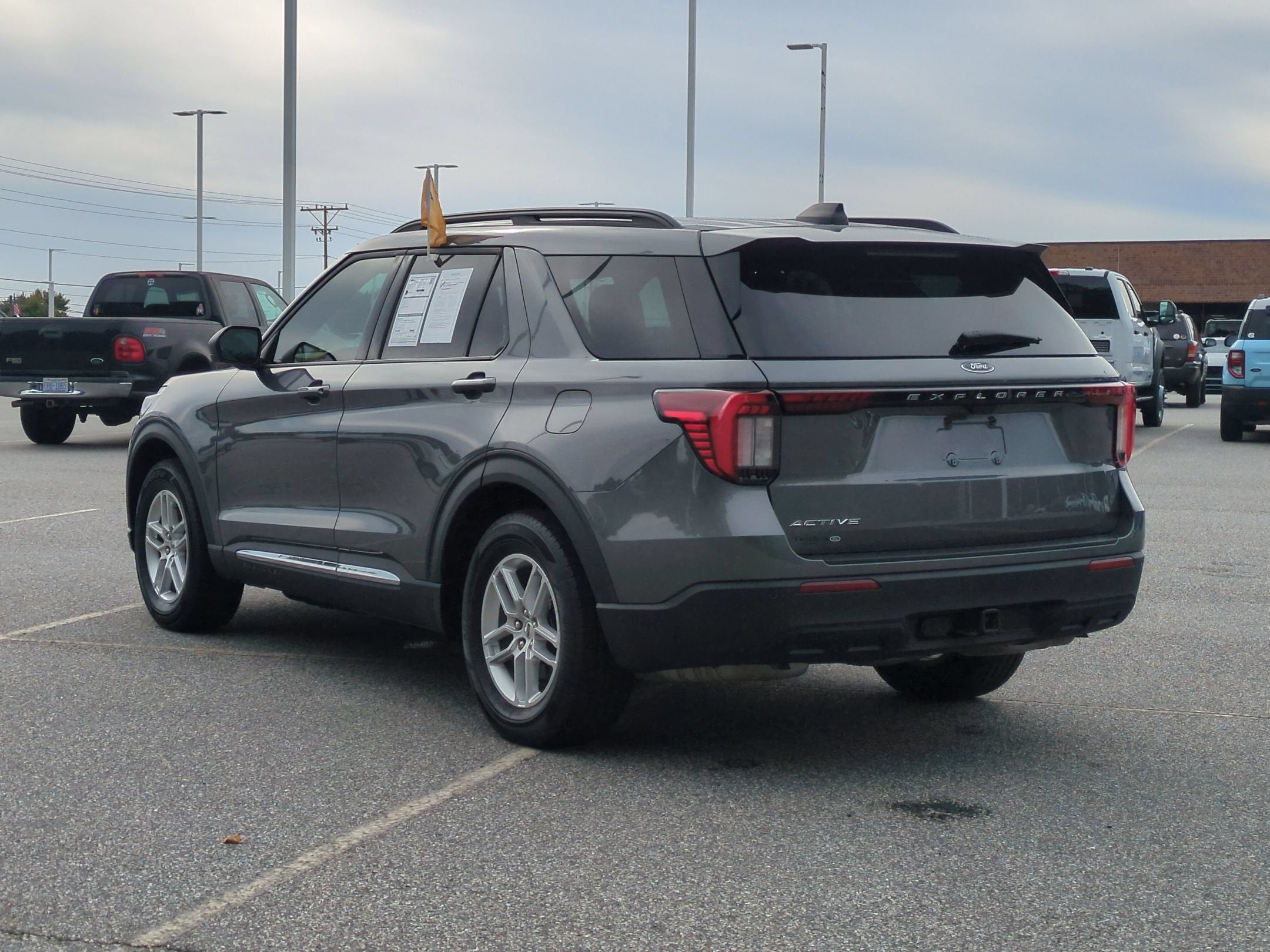 2025 Ford Explorer Active