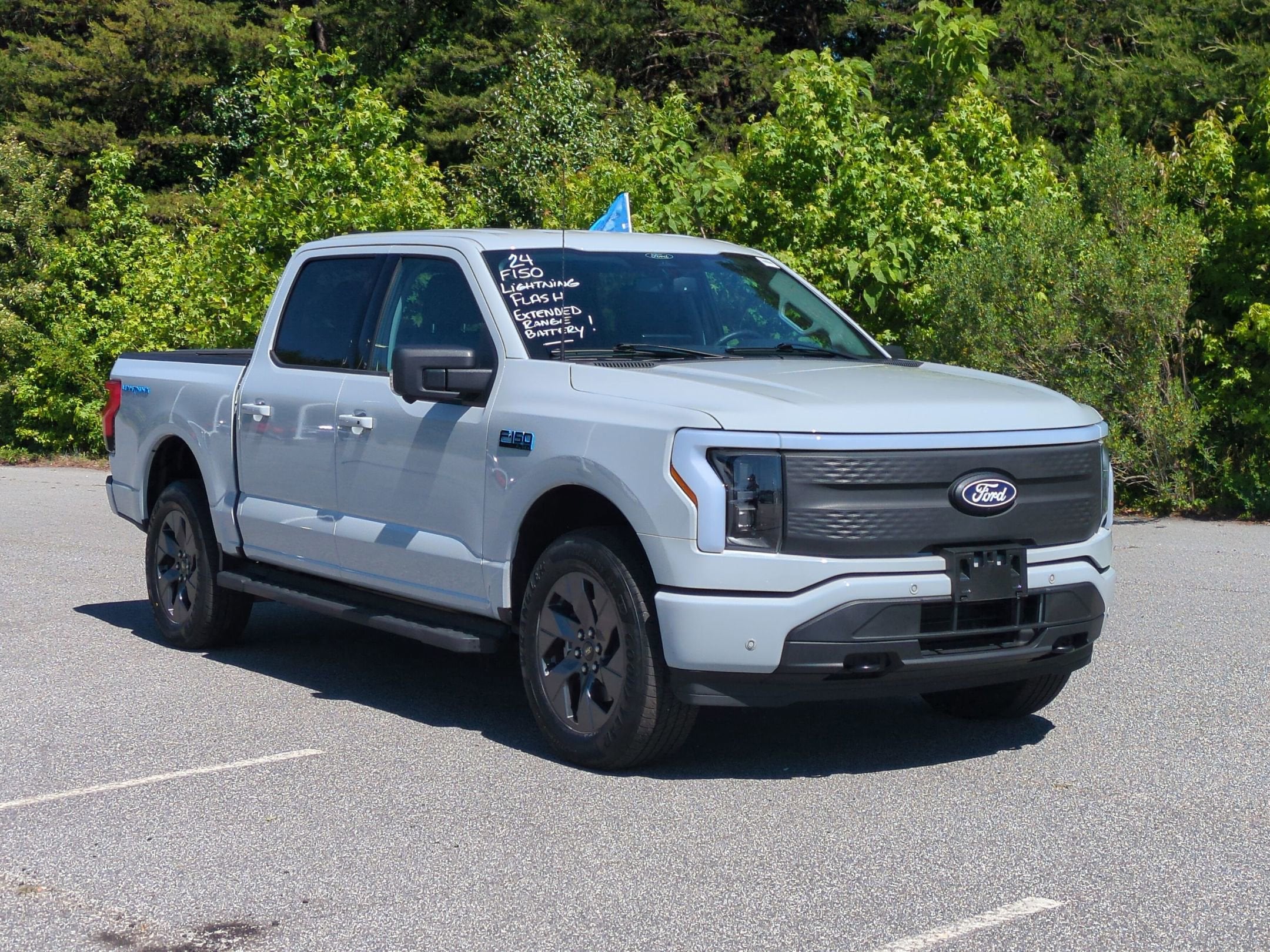 2024 Ford F-150 Lightning Flash