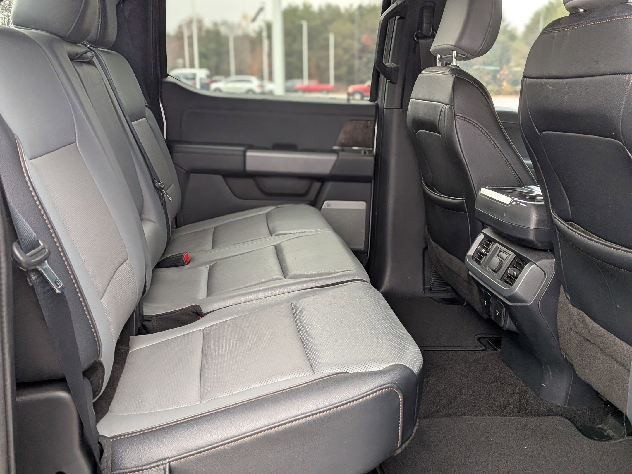 2023 Ford F-150 Lightning LARIAT