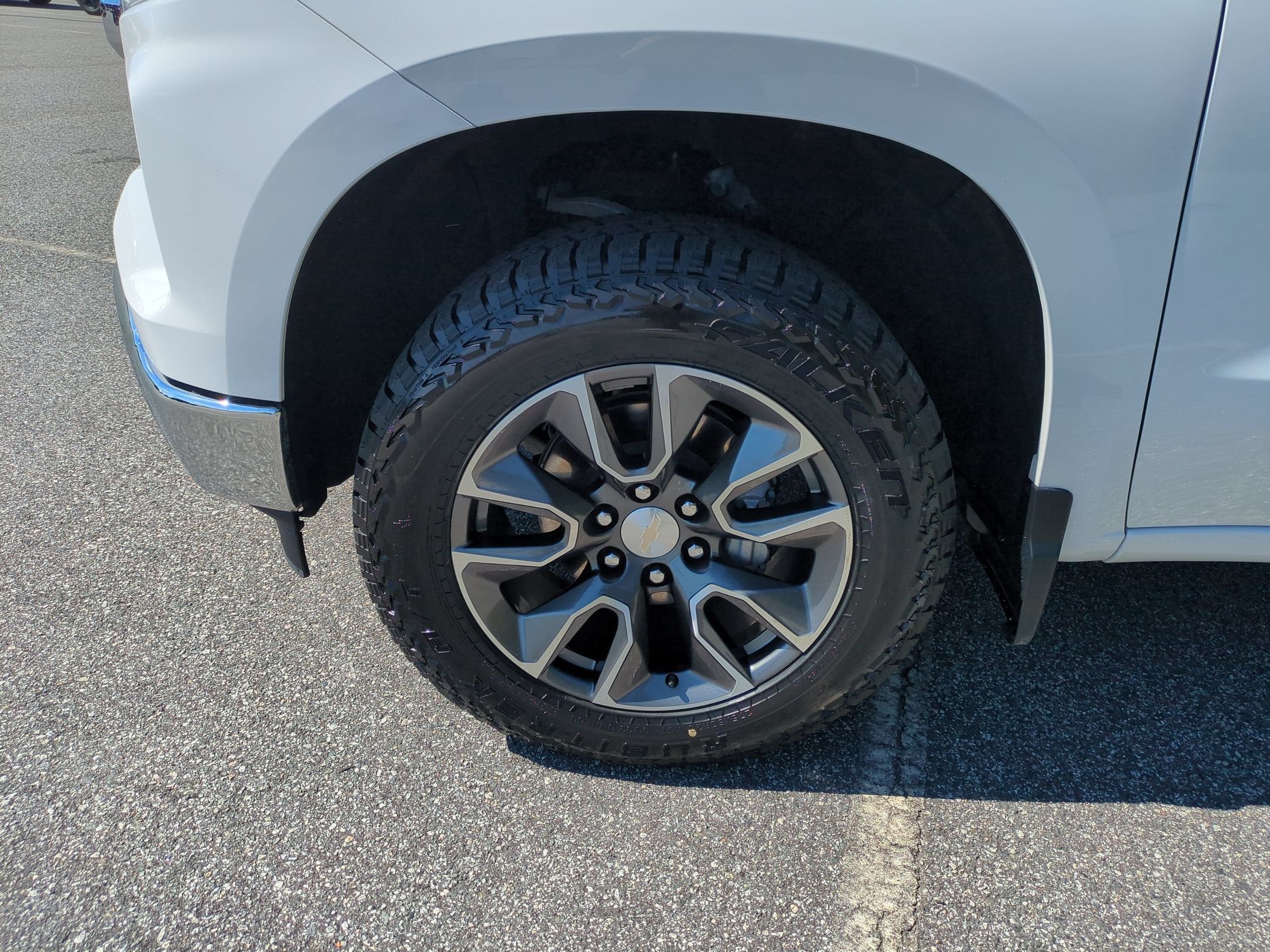 2024 Chevrolet Silverado 1500 LT