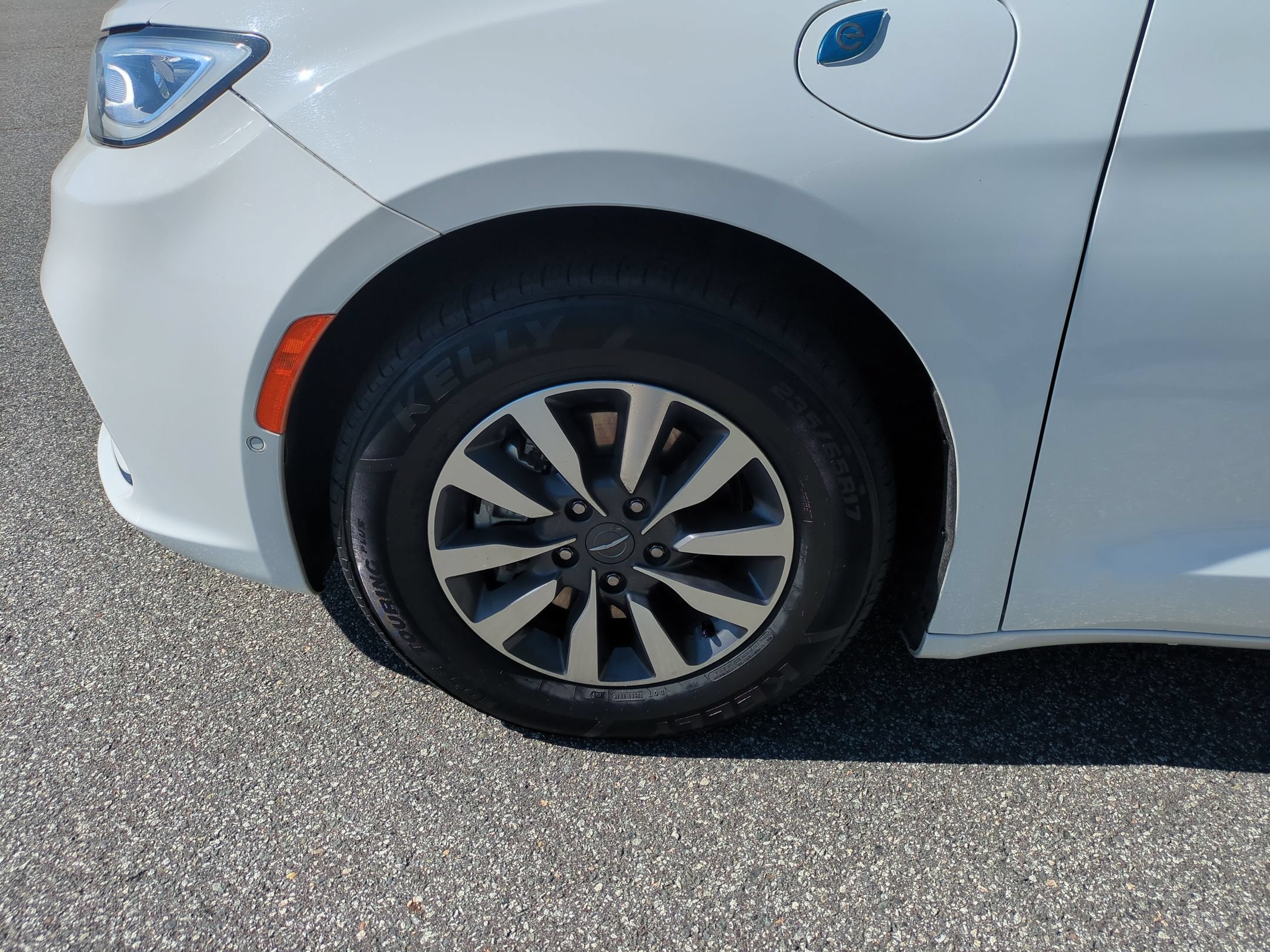 2021 Chrysler Pacifica Hybrid Touring L