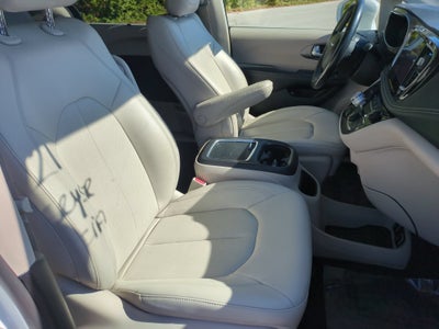 2021 Chrysler Pacifica Hybrid Touring L