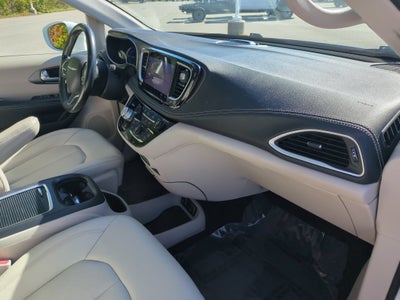 2021 Chrysler Pacifica Hybrid Touring L