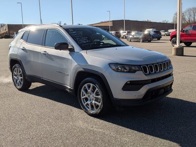 2024 Jeep Compass Latitude Lux