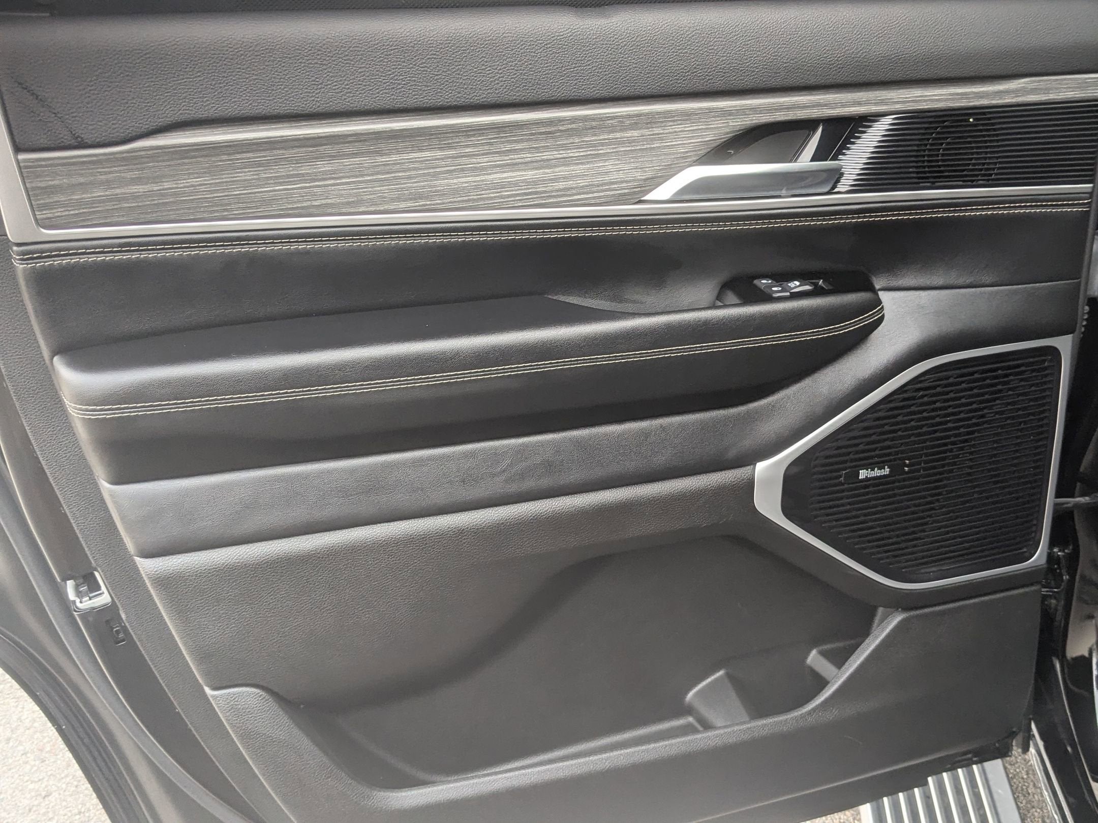 2024 Jeep Wagoneer Series III